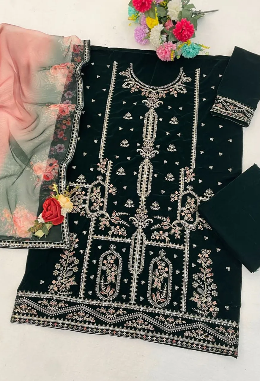 Mah E Rooh 4225 A To D Velvet Embroidered Salwar Kameez Collection — Wholesale Salwar Suits, Vardan Ethnic wholesale from Surat — view 6