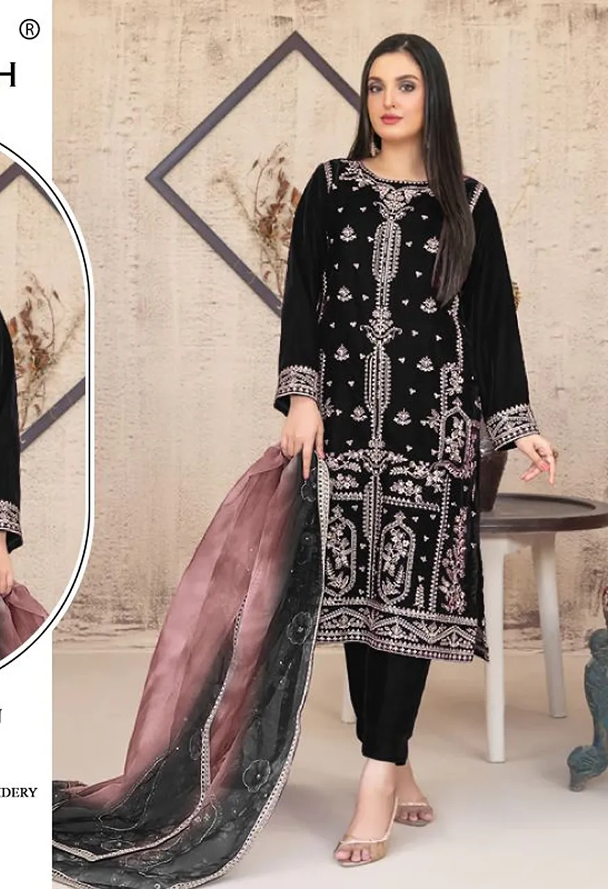 Mah E Rooh 4225 A To D Velvet Embroidered Salwar Kameez Collection