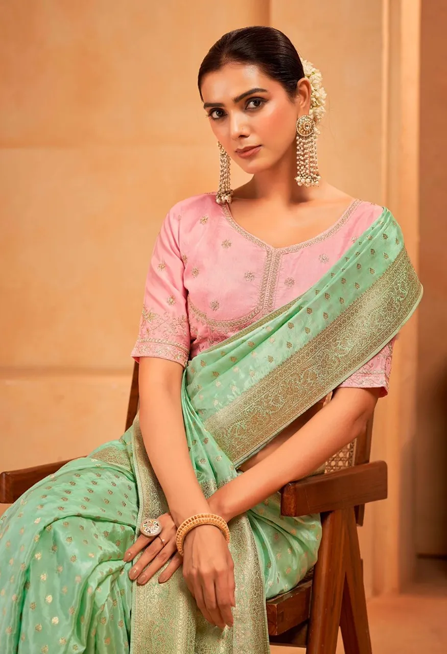 Manorama Meghrani Premium HO Silk Saree with Heavy Traditional Zari Weaving — Saree, Vardan Ethnic wholesale from Surat — Photo 2