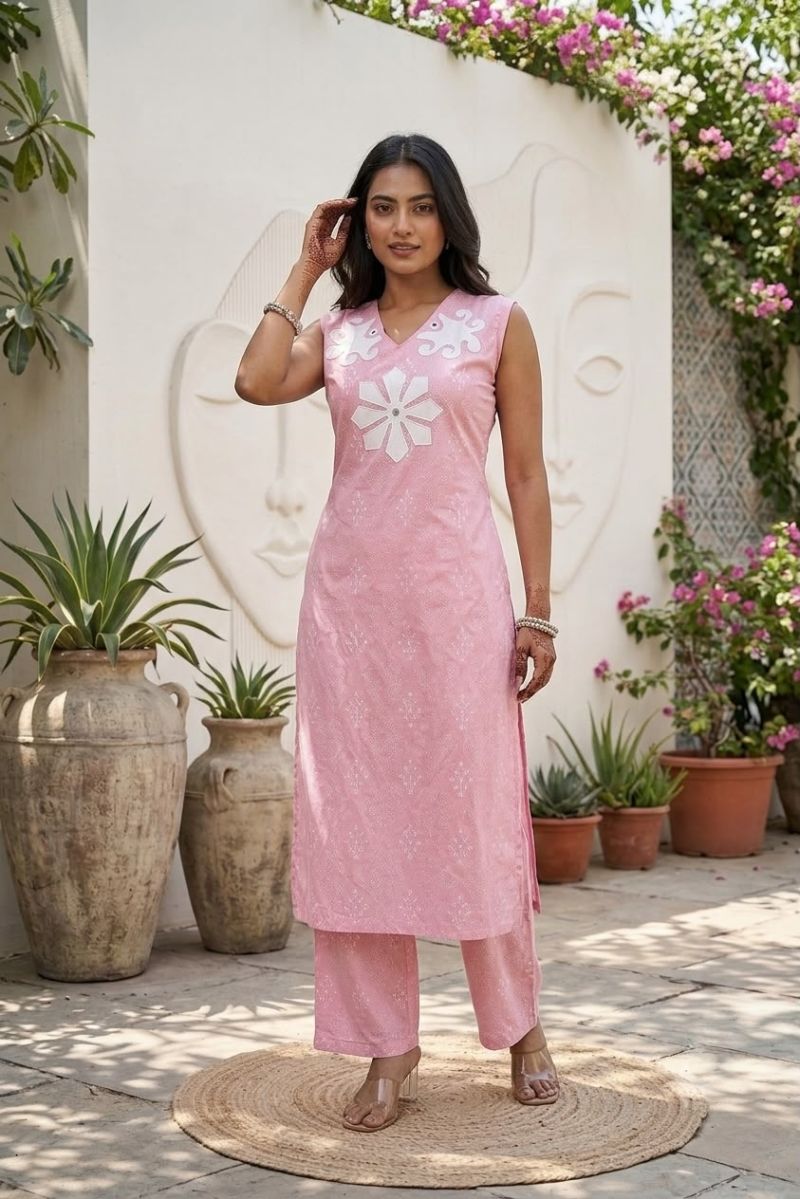 Naisha K 1279 Cambric Cotton Bombay Weaving Kurti With Bottom Collection