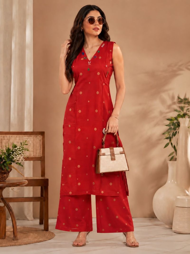 Naisha K 1355 Cotton Handloom Jamdhani Work Kurti With Bottom Catalog — Wholesale Kurtis, Vardan Ethnic wholesale from Surat — view 4