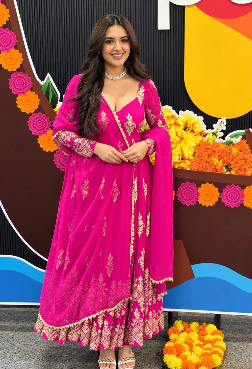 Heavy Georgette Embroidered Sequence Gown Set with Pant Dupatta — Wholesale Anarkali Kurti, Vardan Ethnic wholesale from Surat — Photo 3