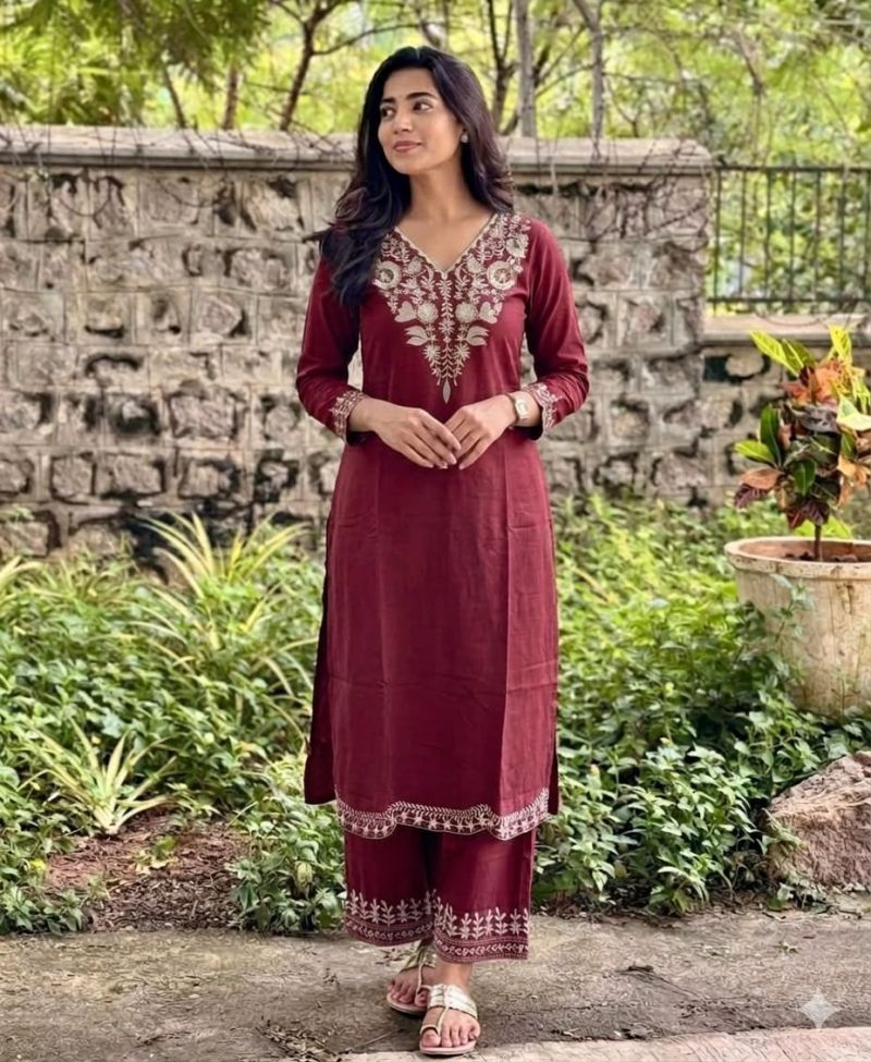 Tlc Vol 167 Cotton Flex Embroidered Kurti With Bottom Collection — Wholesale Kurtis, Vardan Ethnic wholesale from Surat — view 3