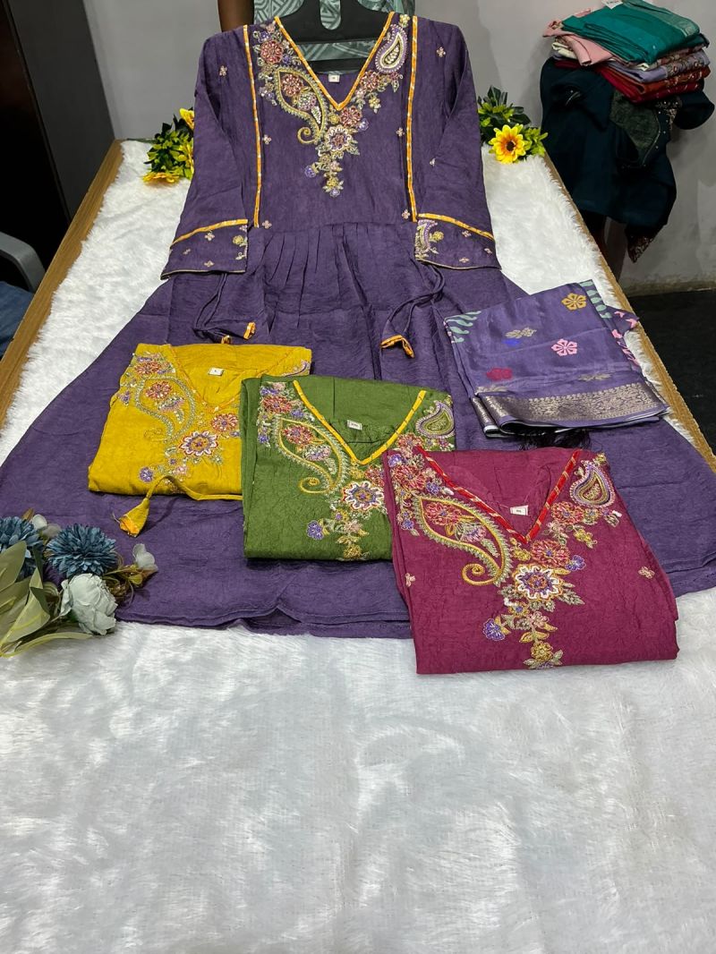 Vitara Navya Rangoli Crush Embroidered Kurti With Bottom Dupatta Catalog — Wholesale Kurtis, Vitara Fashion wholesale from Surat — Photo 4