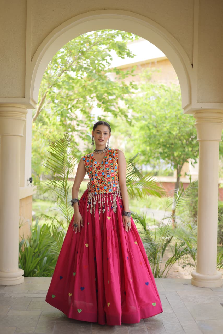 Live Wear LW-7181 Cora Cotton Lehenga Blouse Combo — Wholesale Lehenga, Vardan Ethnic wholesale from Surat — Photo 2