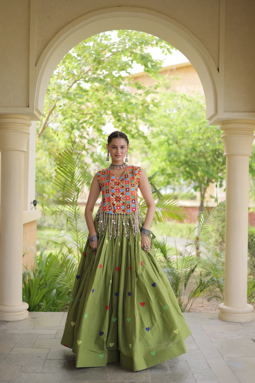Live Wear LW-7181 Cora Cotton Lehenga Blouse Combo — Wholesale Lehenga, Vardan Ethnic wholesale from Surat — Photo 8