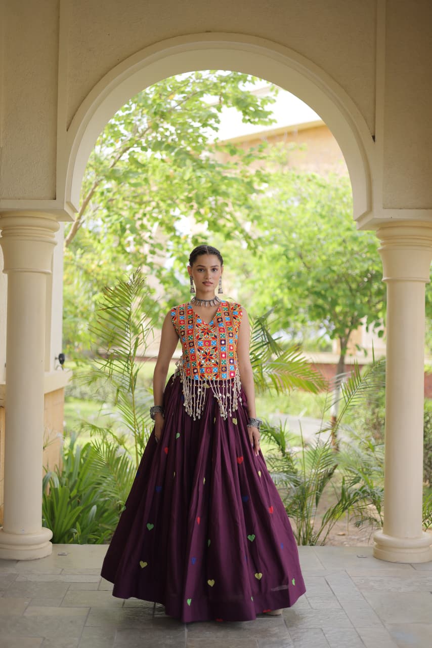 Live Wear LW-7181 Cora Cotton Lehenga Blouse Combo — Wholesale Lehenga, Vardan Ethnic wholesale from Surat — Photo 30