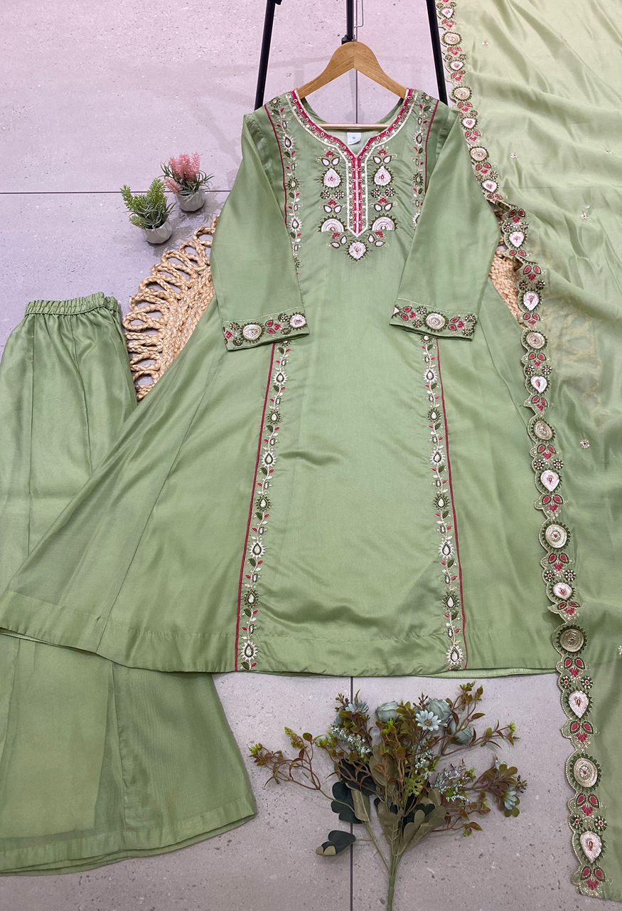 LG-2149 Premium Mul Chanderi 3 Piece Catalog — Wholesale Kurtis, Vardan Ethnic wholesale from Surat — Photo 12