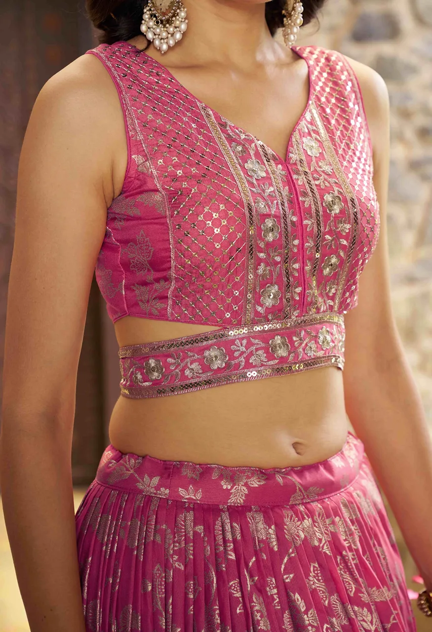 Peach Shimmer Garden zari & sequin embroidery Lehenga Choli Set — Wholesale Readymade Suit, Vardan Ethnic wholesale from Surat — Photo 8