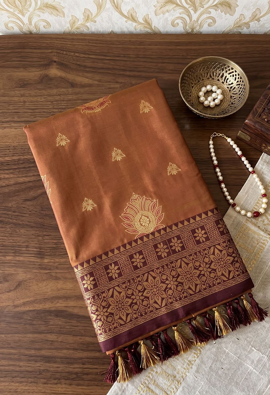 Astita Devanshi 1001 1006 Silk Saree Traditional Border Woven Blouse — Singles, Astita wholesale from Surat — Photo 10