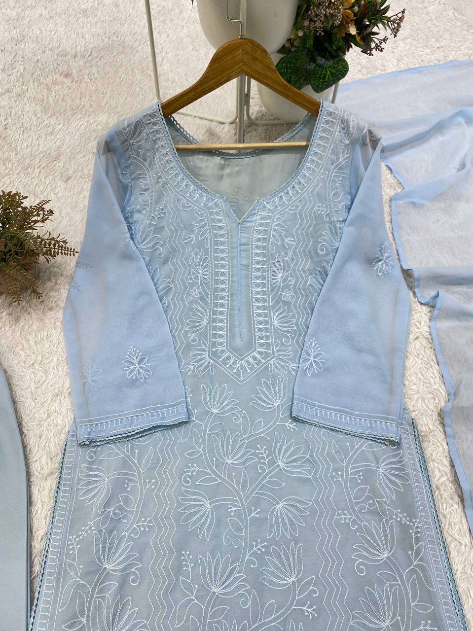 Be 499 Georgette Chikankari Embroidered Worked Top Plazzo With Dupatta Set — Wholesale Readymade Suit, Bandhani Palace wholesale from Surat — Photo 3