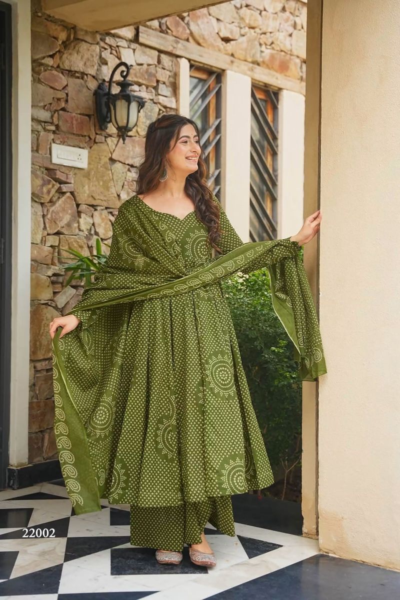 Clora Vol 22 Cambric Cotton Digital Printed Kurti With Bottom Dupatta Set — Wholesale Kurtis, Clora wholesale from Surat — Photo 4