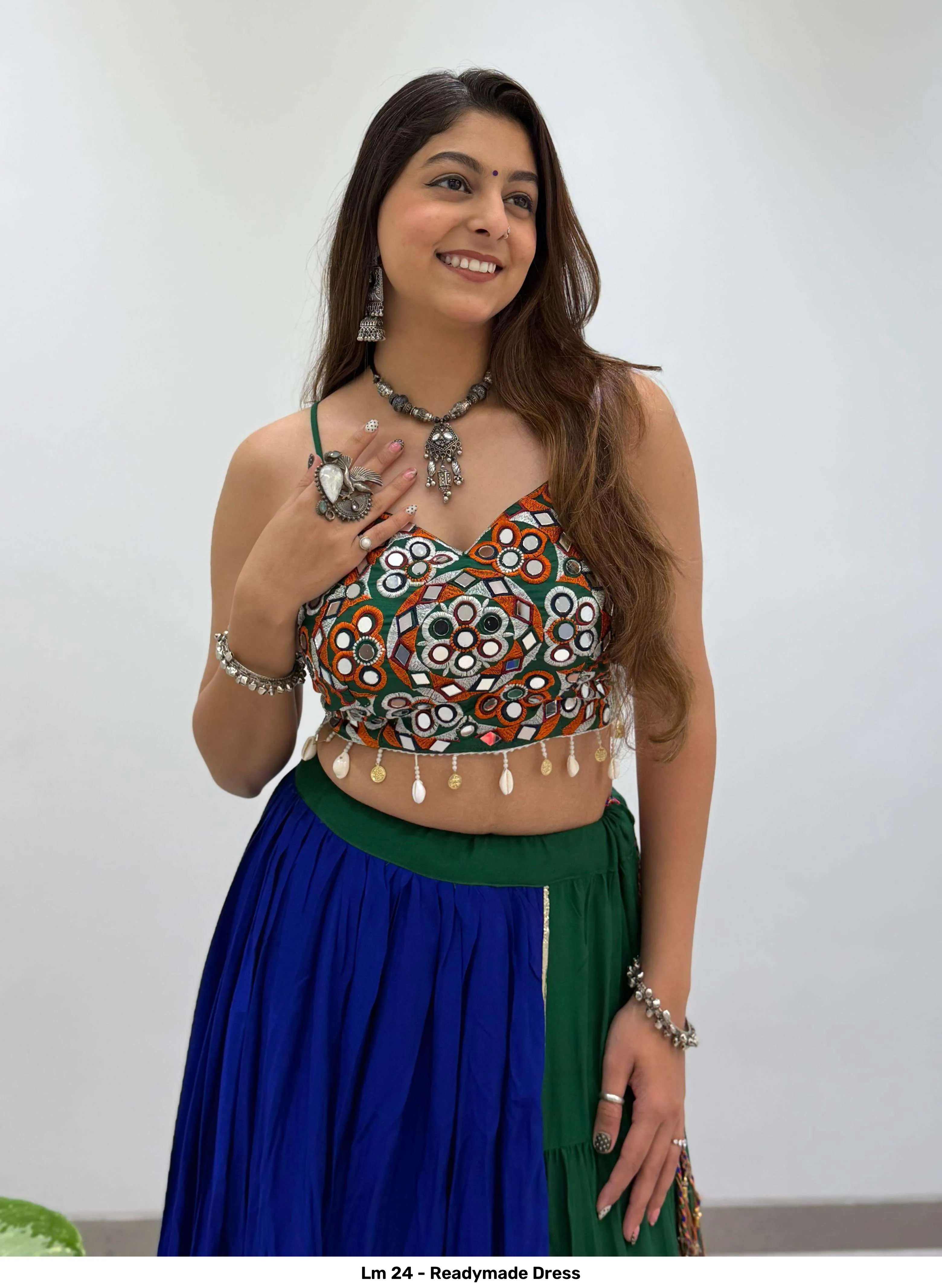 Lm 24 - Readymade Dress — Wholesale Readymade Suit, Vinayak Enterprise wholesale from Surat — Photo 5
