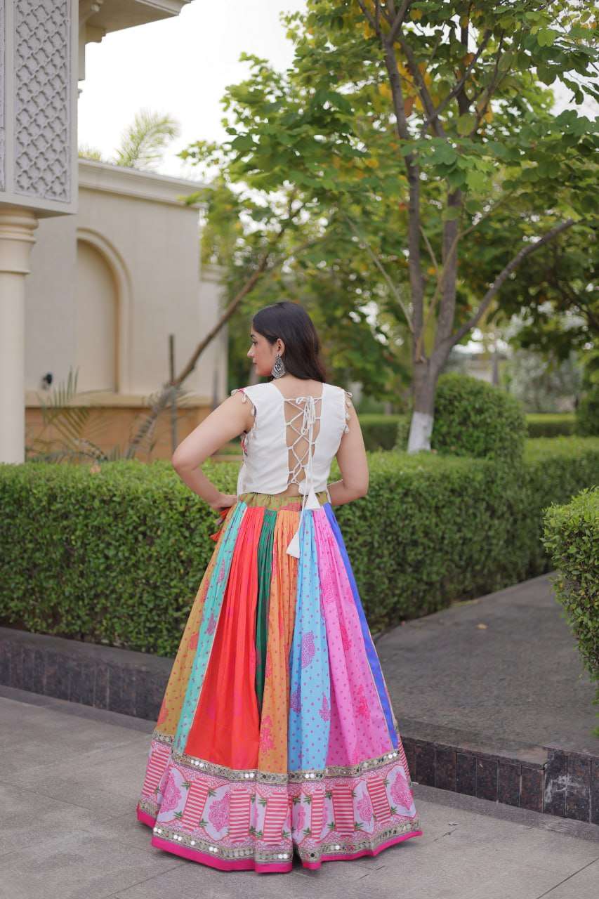 Lw 7186 Cotton Printed Mirror Work Designer Navratri Wear Lehenga Choli Catalog — Wholesale Lehenga, Bandhani Palace wholesale from Surat — view 3
