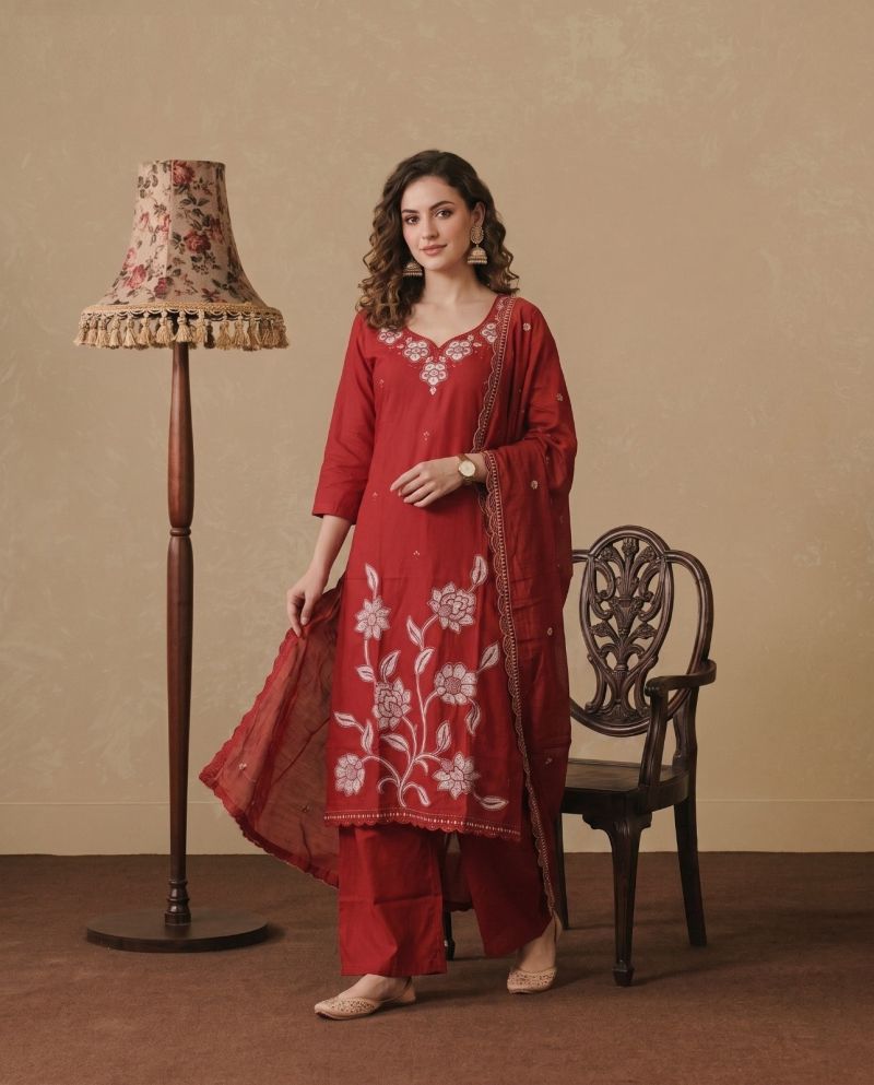 Naisha K 1233 Dhabu Cotton Embroidered Kurti WIth Bottom Dupatta Set — Wholesale Kurtis, Naisha wholesale from Surat — Photo 2