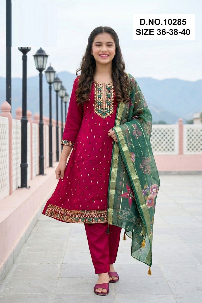Tanvikaa 10285 Roman Glass Embroidered Kurti With Bottom Dupatta Set