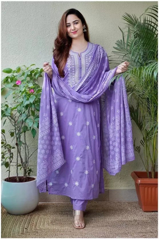 Md Mahi 406 Viscose Rayon Embroidered Kurti Set — Wholesale Kurtis, Vardan Ethnic wholesale from Surat — Photo 6