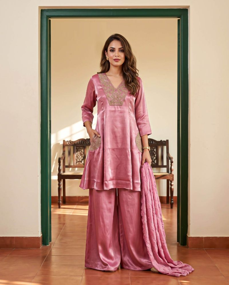 Naisha K 1369 Roman Glass Embroidered Anarkali Short Kurti With Bottom Dupatta — Wholesale Kurtis, Vardan Ethnic wholesale from Surat — Photo 11