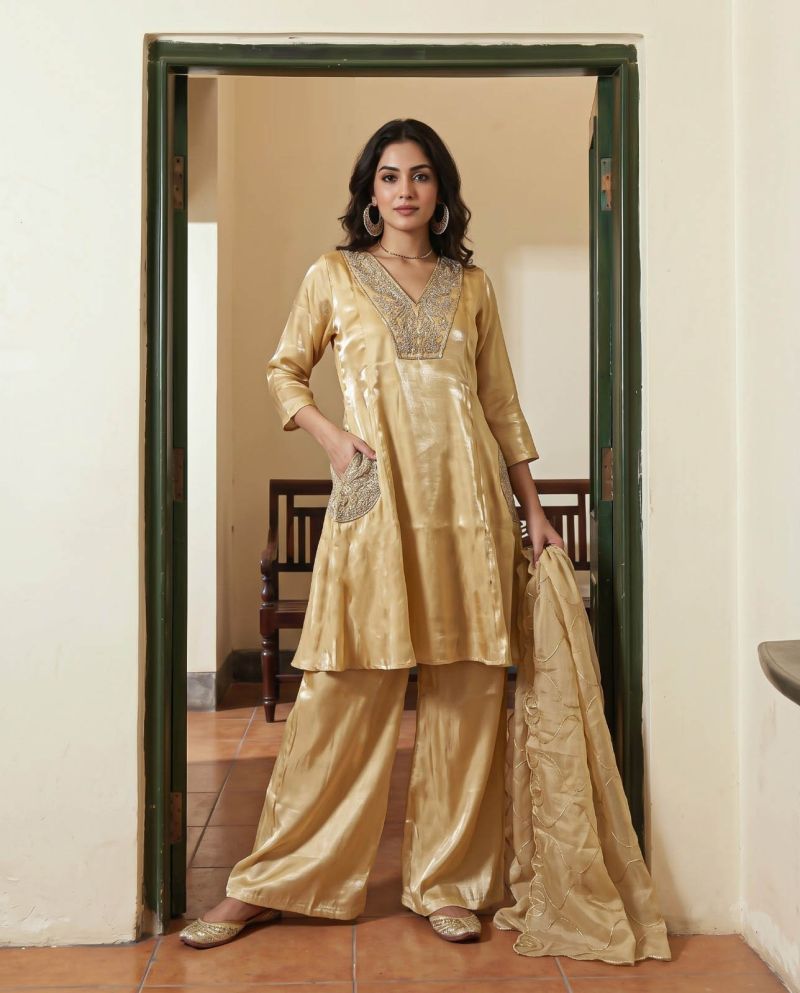 Naisha K 1369 Roman Glass Embroidered Anarkali Short Kurti With Bottom Dupatta — Wholesale Kurtis, Vardan Ethnic wholesale from Surat — Photo 9