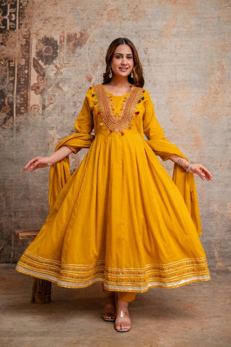 Naisha K 1377 Mal Cotton Thread Work Designer Anarkali Kurti With Bottom Dupatta Catalog — Wholesale Kurtis, Vardan Ethnic wholesale from Surat — Photo 5