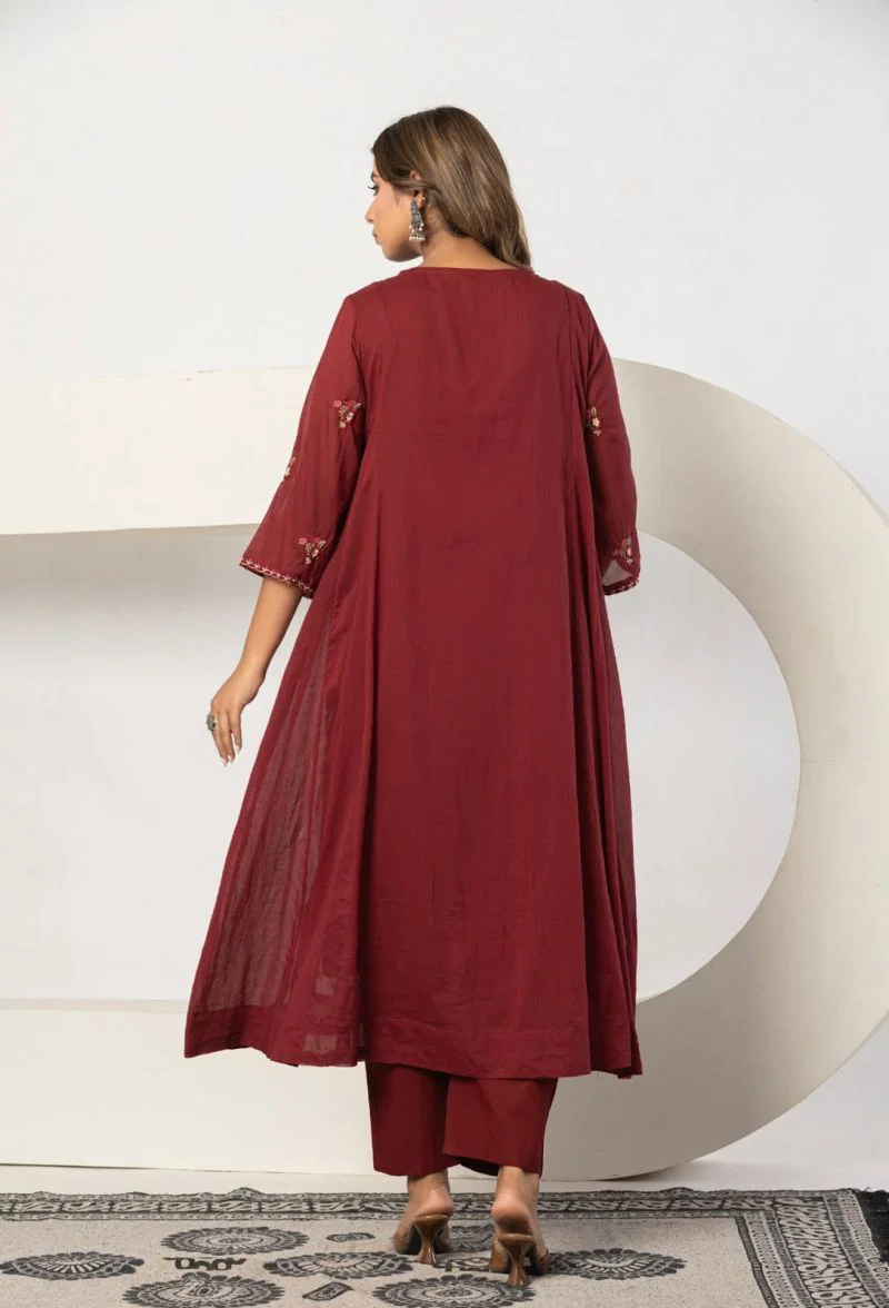 Naisha K 1391 Mul Cotton Embroidered Kurti With Bottom Dupatta Catalog — Wholesale Kurtis, Vardan Ethnic wholesale from Surat — view 4