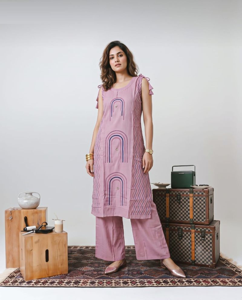 Naisha K 1394 Wholesale Vatican Hand Work Fancy Kurti With Bottom Catalog — Wholesale Kurtis, Vardan Ethnic wholesale from Surat — view 9