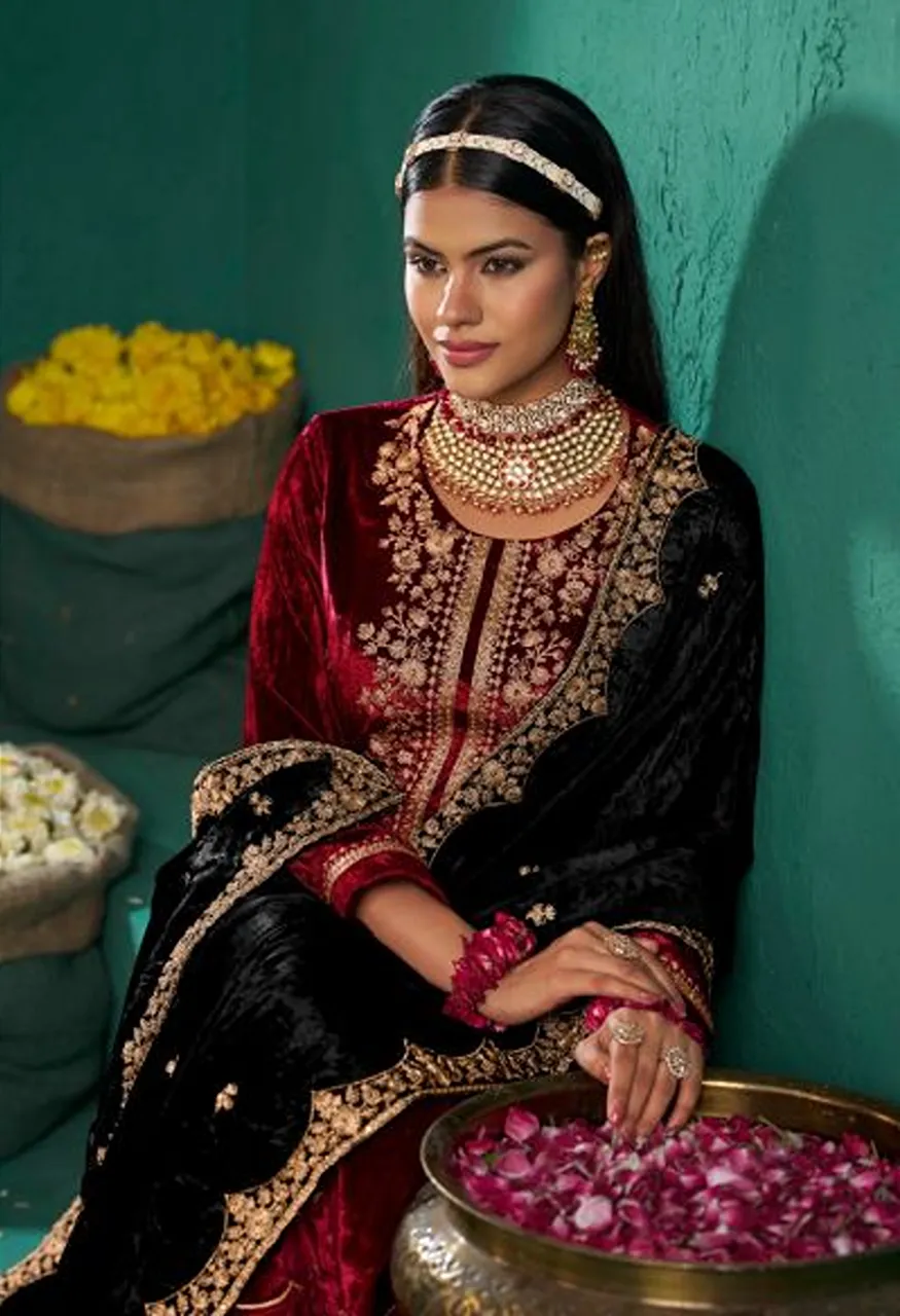 Shiddat Zareen Viscose Velvet Embroidered Designer Salwar Kameez Collection