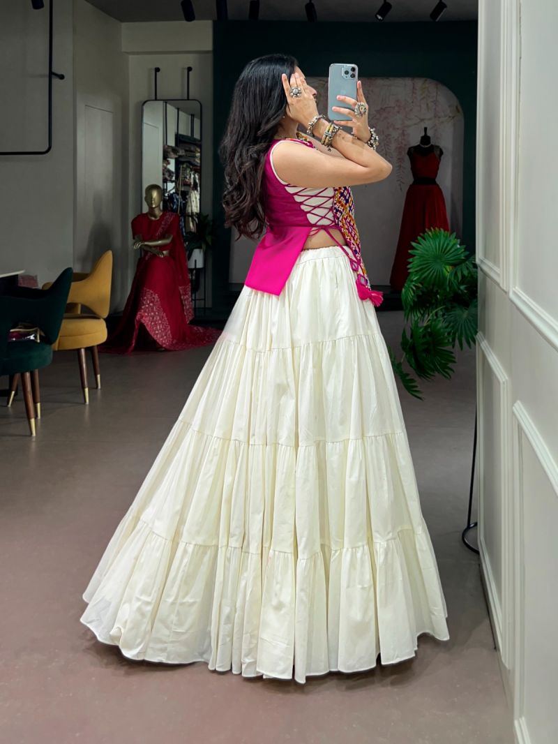 Taraa L 1723 Pure Cotton Kodi Worked Traditional Lehenga Choli Collection — Lehenga, Vardan Ethnic wholesale from Surat — view 2