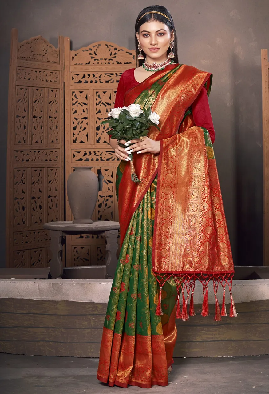Bunawat Ruchi Patola Silk Saree with Patola Silk Blouse — Wholesale, Bunawat wholesale from Surat — view 3
