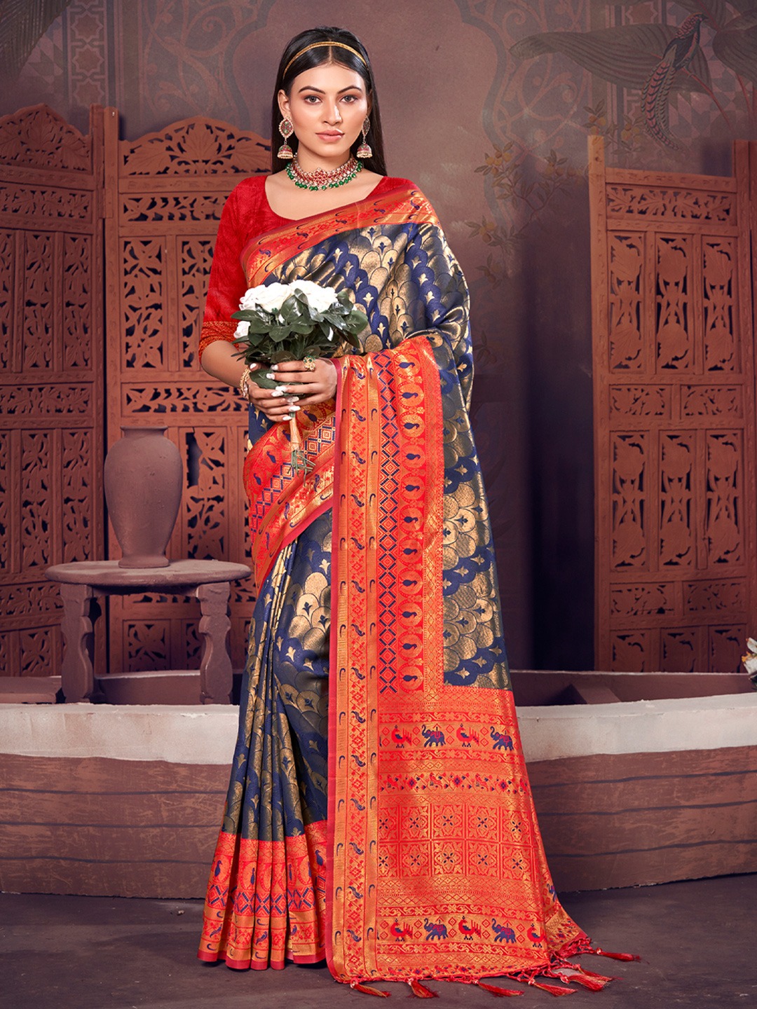 Bunawat Rajshree Patola Silk Saree with Patola Silk Blouse — Singles, Bunawat wholesale from Surat — Photo 4