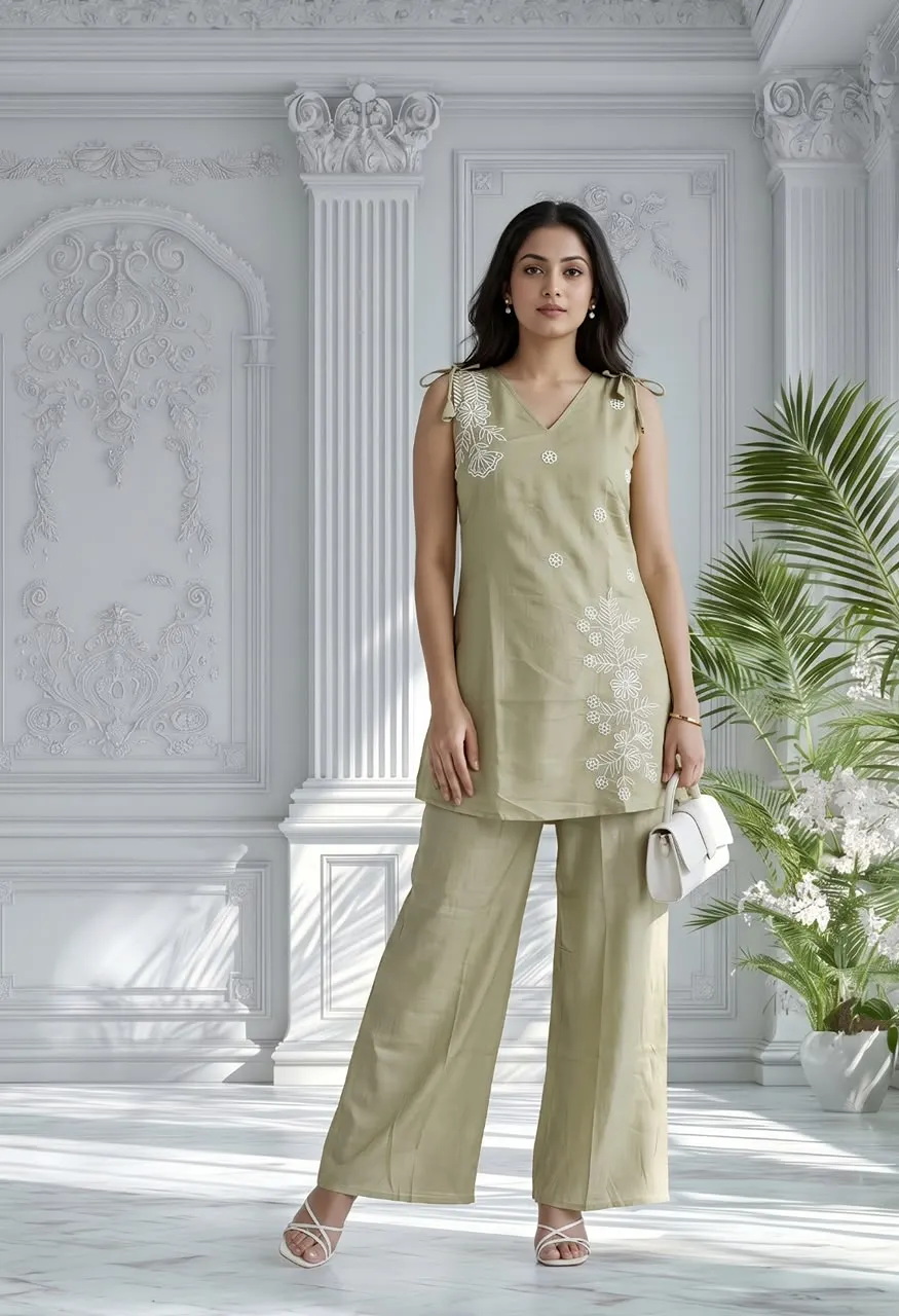 Mul Chanderi Heavy Work Plazo Cordset with Cotton Inner Set — Wholesale Kurtis, Vardan Ethnic wholesale from Surat — Photo 6