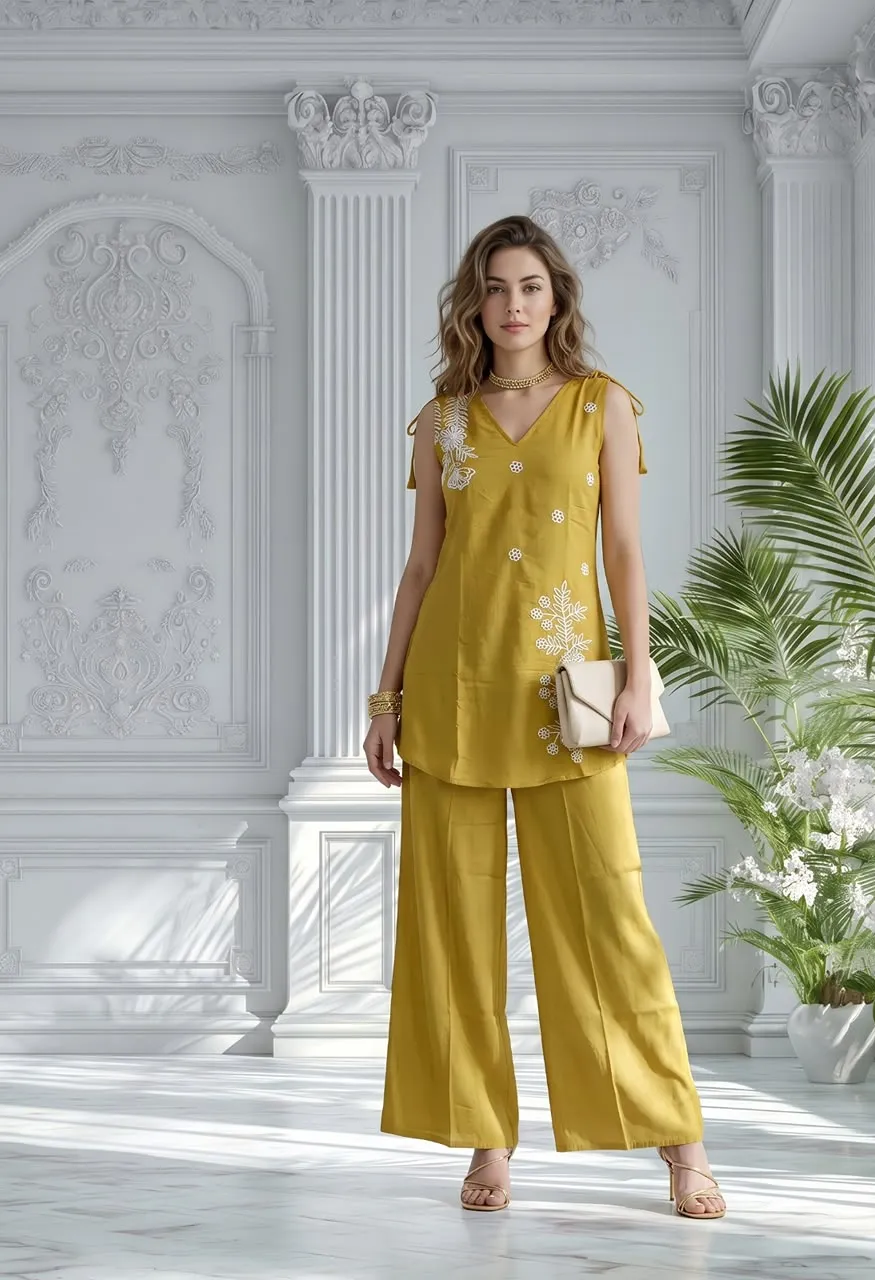 Mul Chanderi Heavy Work Plazo Cordset with Cotton Inner Set — Wholesale Kurtis, Vardan Ethnic wholesale from Surat — Photo 8