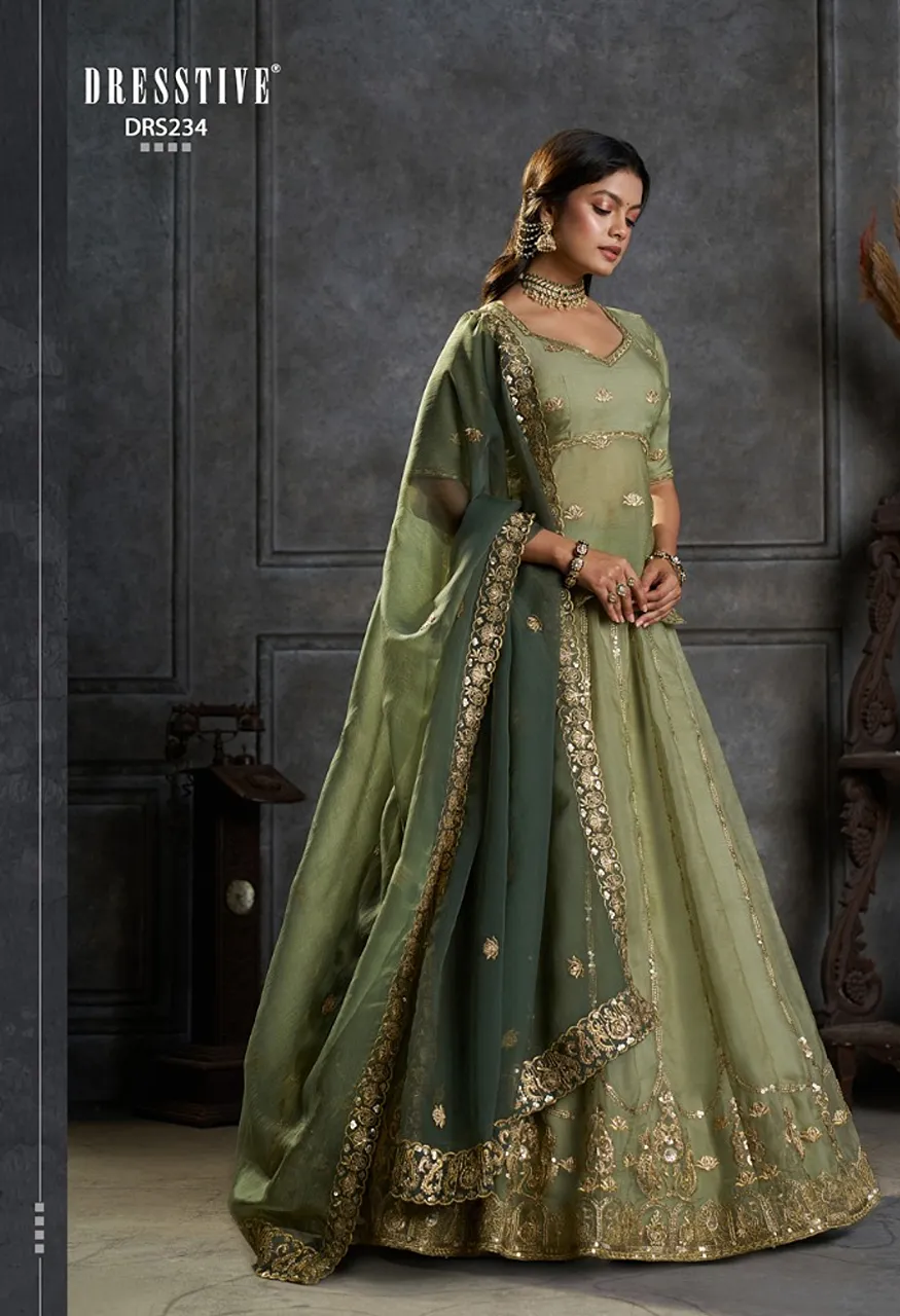 Arya Saanjh Pure Organza Embroidered Lehenga Set — Wholesale Lehenga, Vardan Ethnic wholesale from Surat — Photo 5