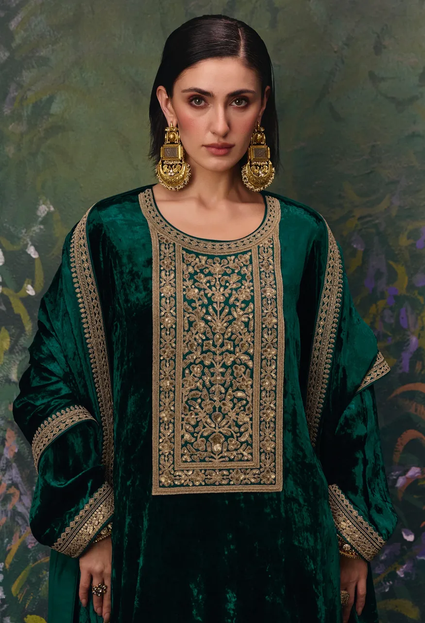 Aiqa Divine Elegance Top Bottom Fabric Catalog — Wholesale Pakistani Suits, Vardan Ethnic wholesale from Surat — Photo 13