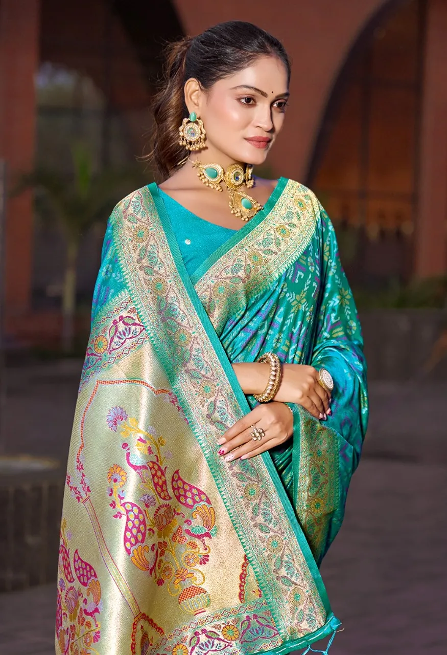 Bunawat Bandhani Silk Saree with Zari Weaving &amp; Golden Border Pallu — Singles, Vardan Ethnic wholesale from Surat — view 4
