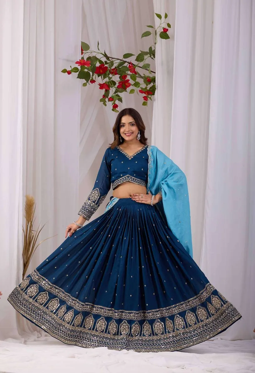 Kd 01 Sik Sequence Embroidery Designer Festive Wear Ladies Lehenga Choli Catalog — Wholesale Lehenga, Vardan Ethnic wholesale from Surat — Photo 2