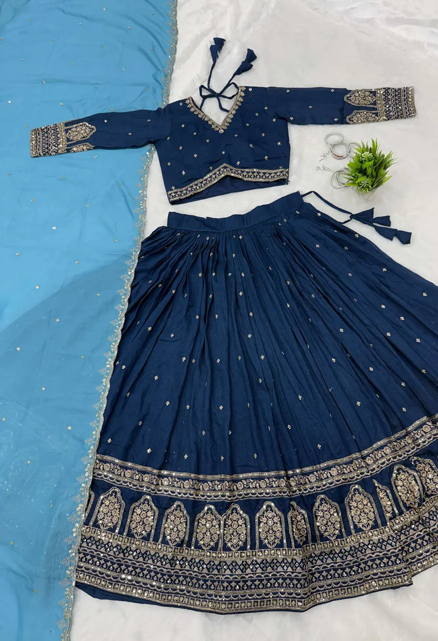 Kd 01 Sik Sequence Embroidery Designer Festive Wear Ladies Lehenga Choli Catalog — Wholesale Lehenga, Vardan Ethnic wholesale from Surat — Photo 3