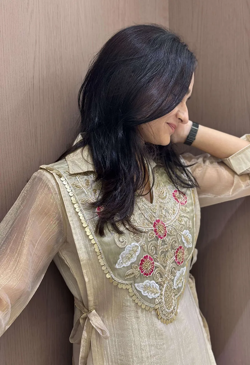 Lm 34 Silk Designer Look Function Wear Top Plazzo And Shruge Catalog — Wholesale Kurtis, Bandhani Palace wholesale from Surat — Photo 3
