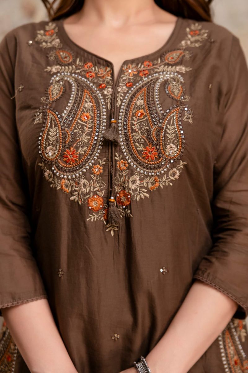 Naisha K 1439 Mul Mul Embroidered Fancy Kurti With Bottom Dupatta Set — Wholesale Kurtis, Vardan Ethnic wholesale from Surat — view 6