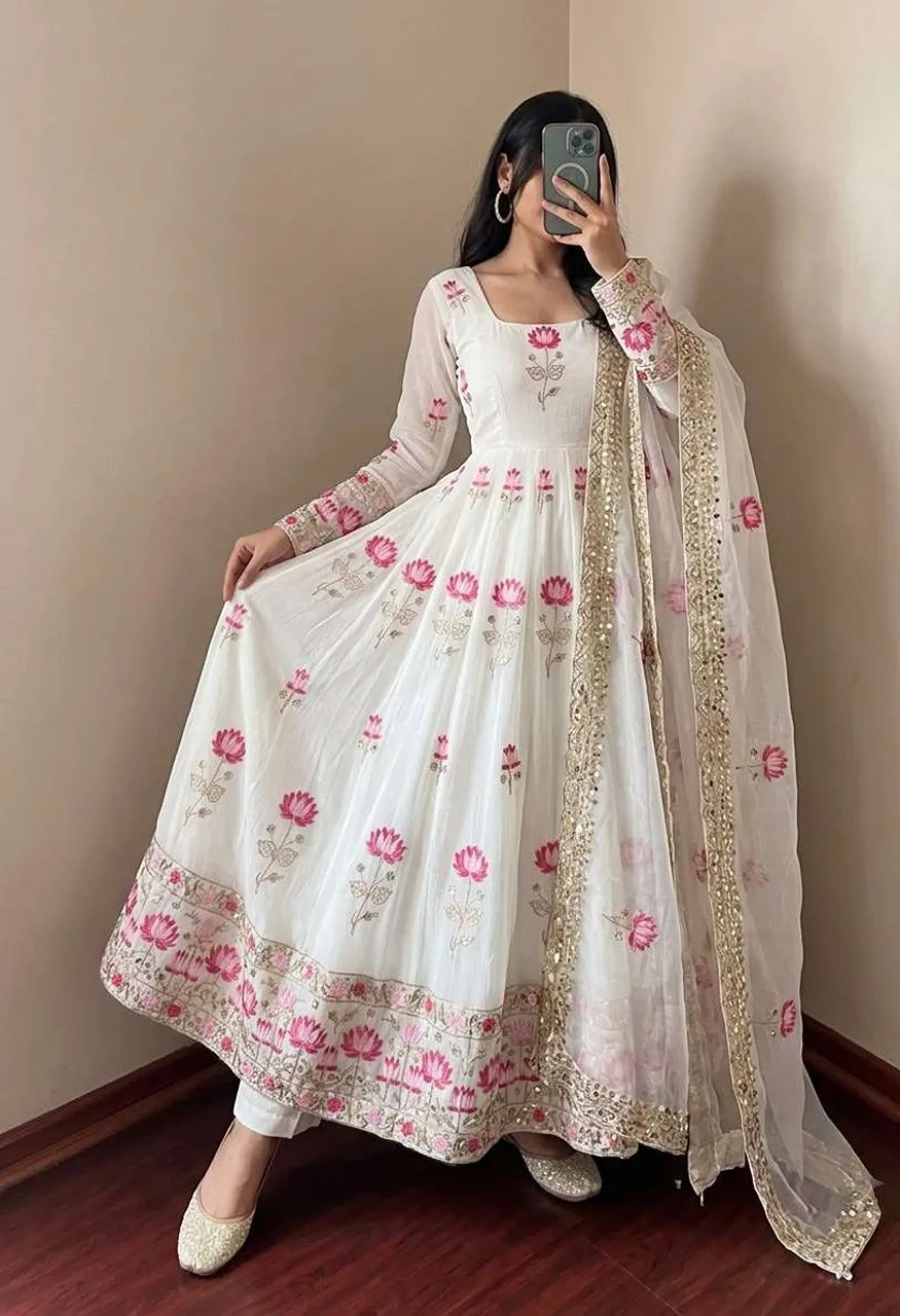 Sr 1723 Crush Fabric Beautiful Designer Look Party Wear Ladies Gown Dress — Singles, Vardan Ethnic wholesale from Surat — Photo 3